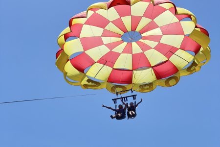 Parasailing in Hurghada – Fly Above the Red Sea